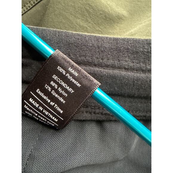 Public Rec Flex Short in Olive Green Size 34 - Picture 7 of 7